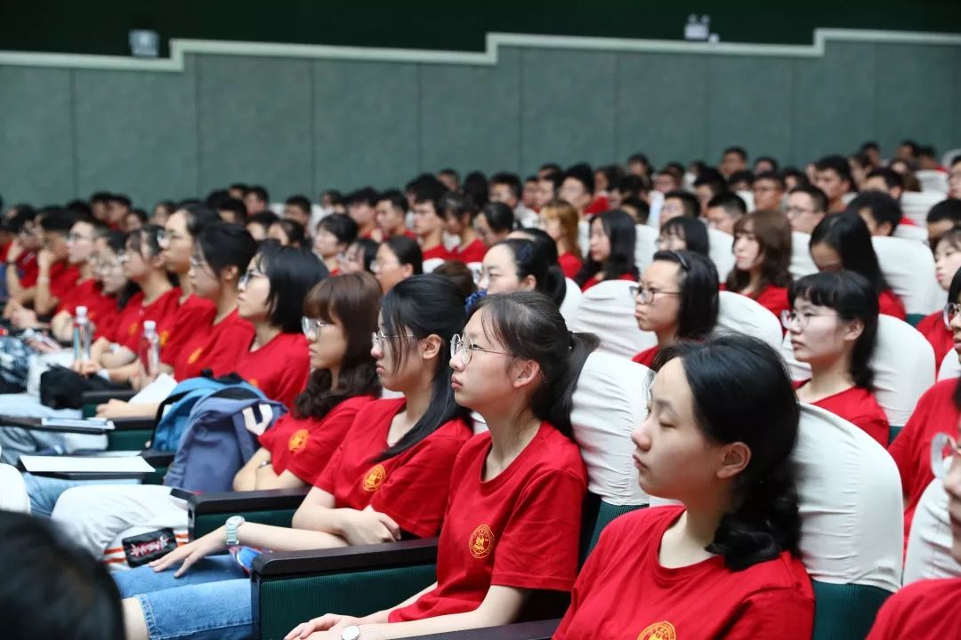 20190908新生见面会.jpg 20190908新生见面会.jpg