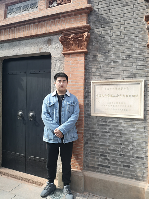 国航203吉韬文前往了中共二大会址纪念馆.png 国航203吉韬文前往了中共二大会址纪念馆.png