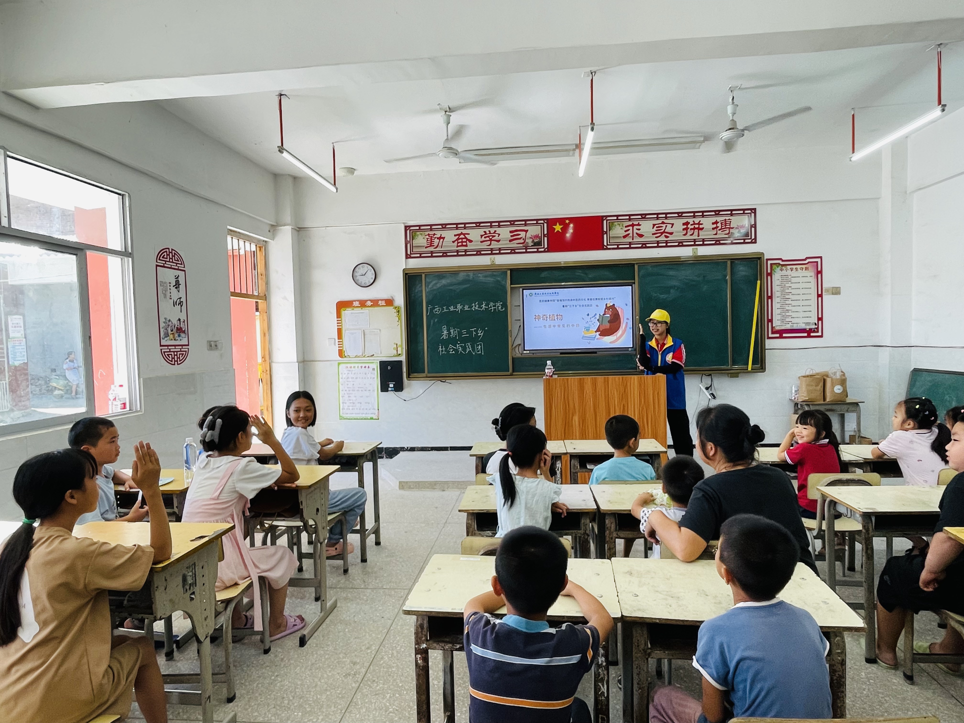 75bff60553dd4526a590f8c2ec9a1b6b.png 75bff60553dd4526a590f8c2ec9a1b6b.png