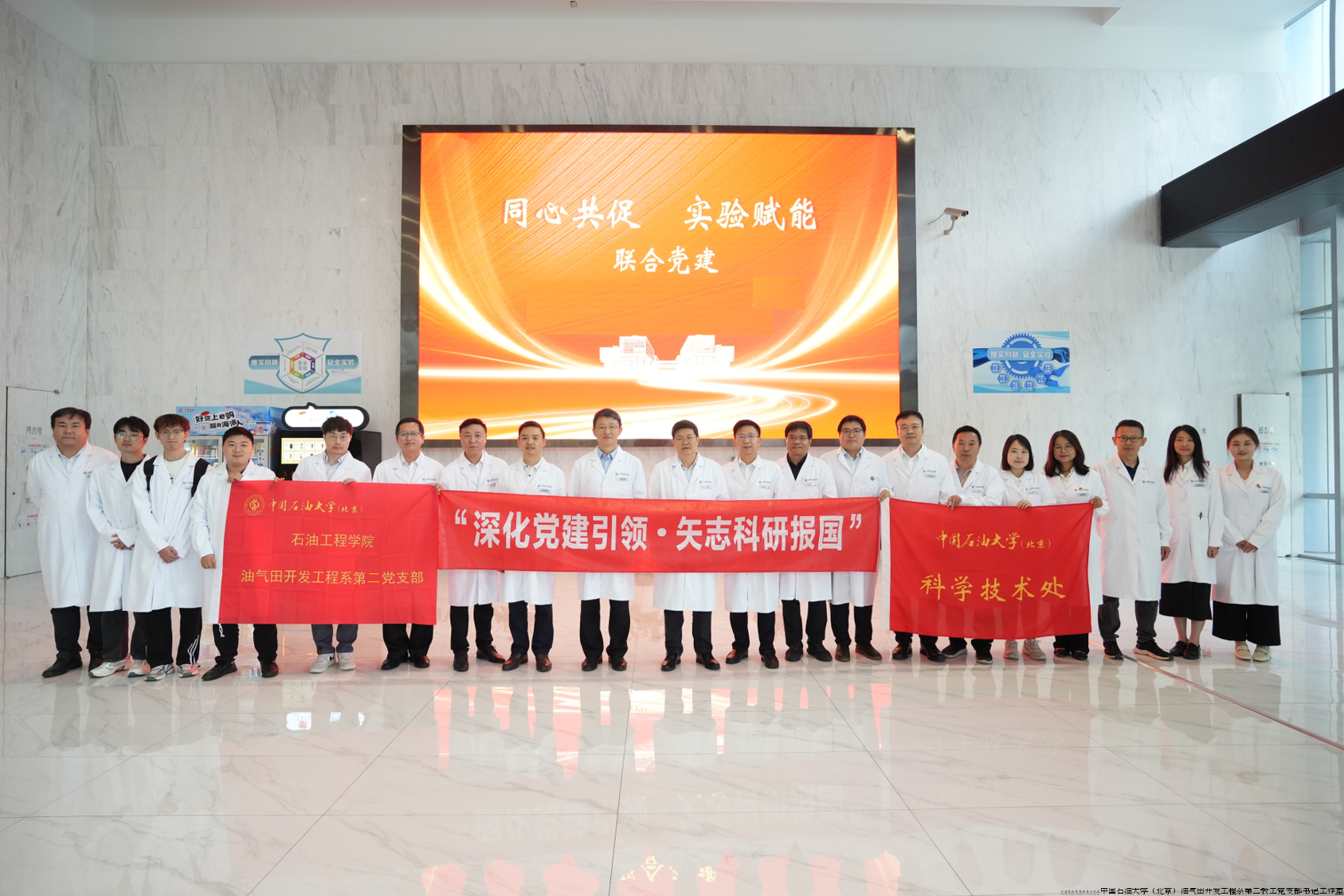 封面.png 封面.png