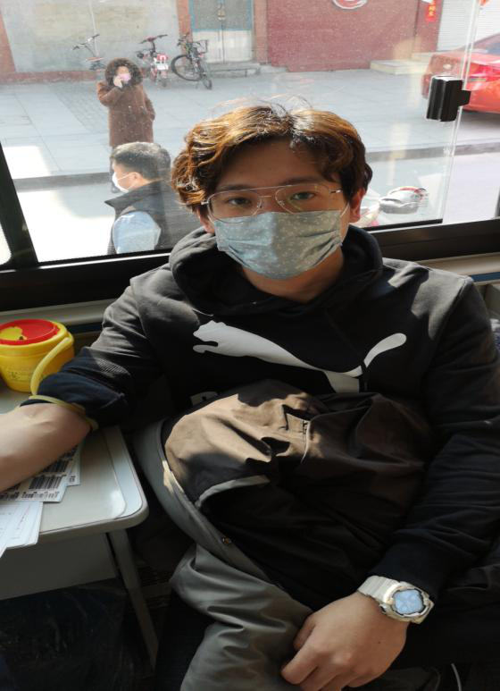 安若飞抗疫志愿献血