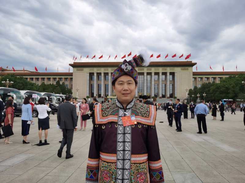 第十三届全国人大代表,广西医科大学校友吴刚.jpg 第十三届全国人大代表,广西医科大学校友吴刚.jpg