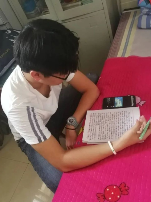 QQ图片20200622223848.png QQ图片20200622223848.png