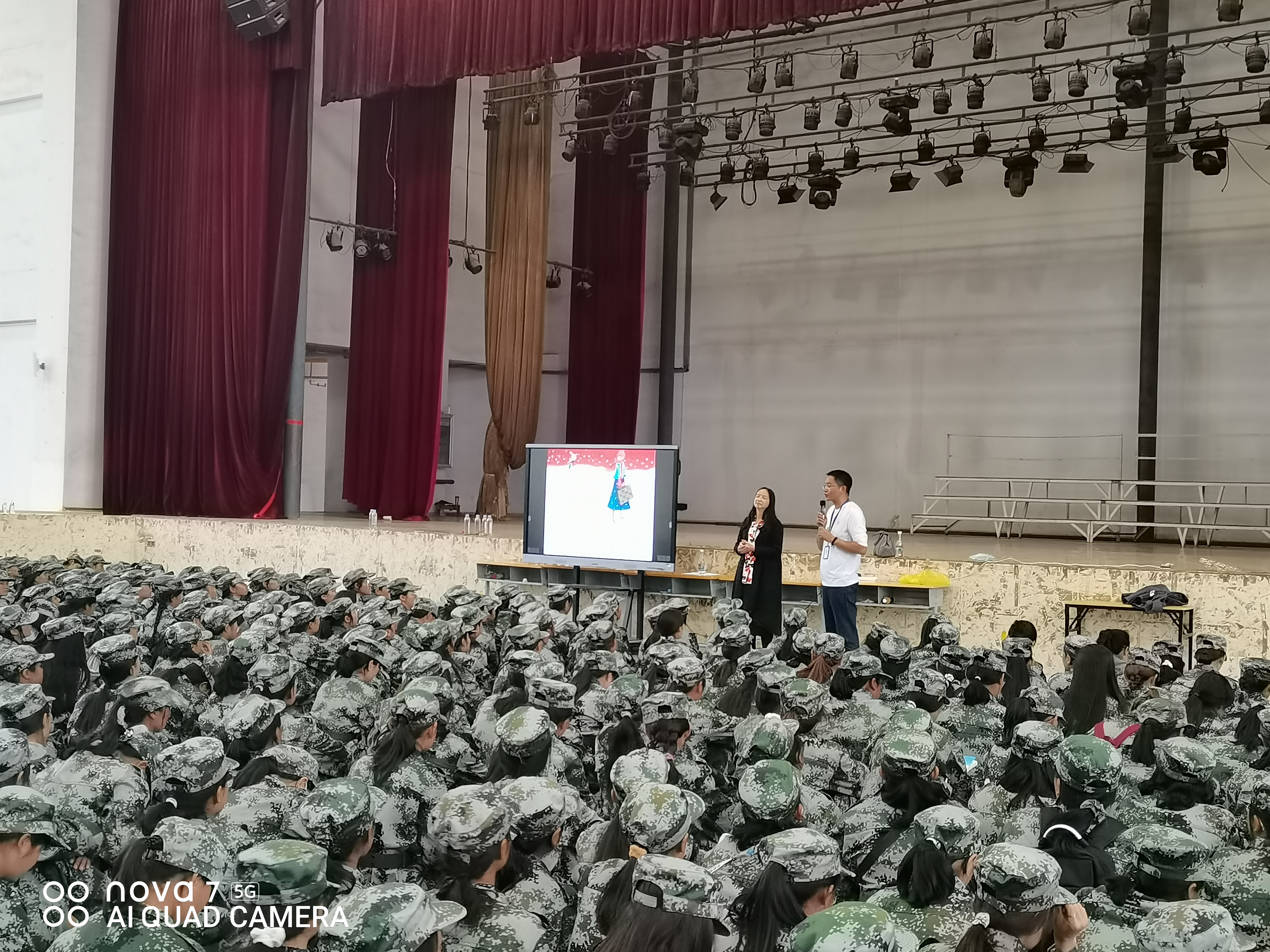 90D5C832BB012E60FF299D05EA35D293.jpg 90D5C832BB012E60FF299D05EA35D293.jpg