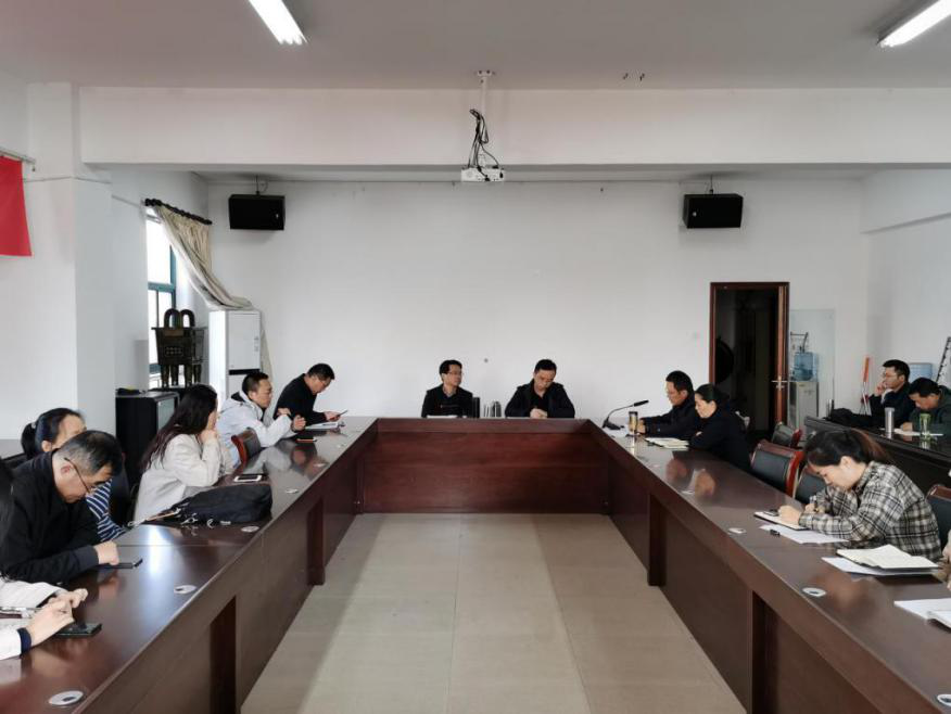 丁宁教授为支部党员解读《建议》.png 丁宁教授为支部党员解读《建议》.png