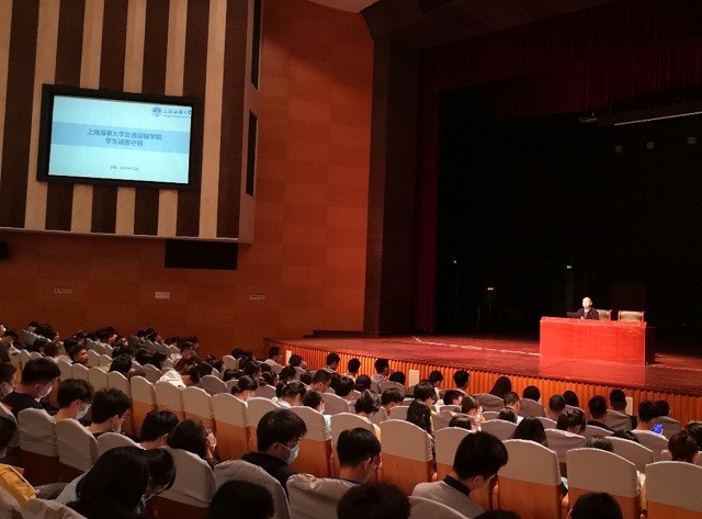 1对新生进行诚信守则宣传.jpg