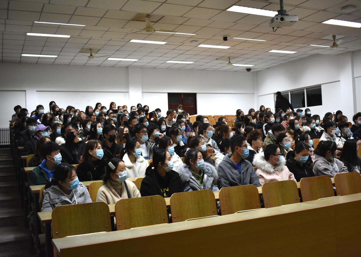 就业 学生.jpeg 就业 学生.jpeg