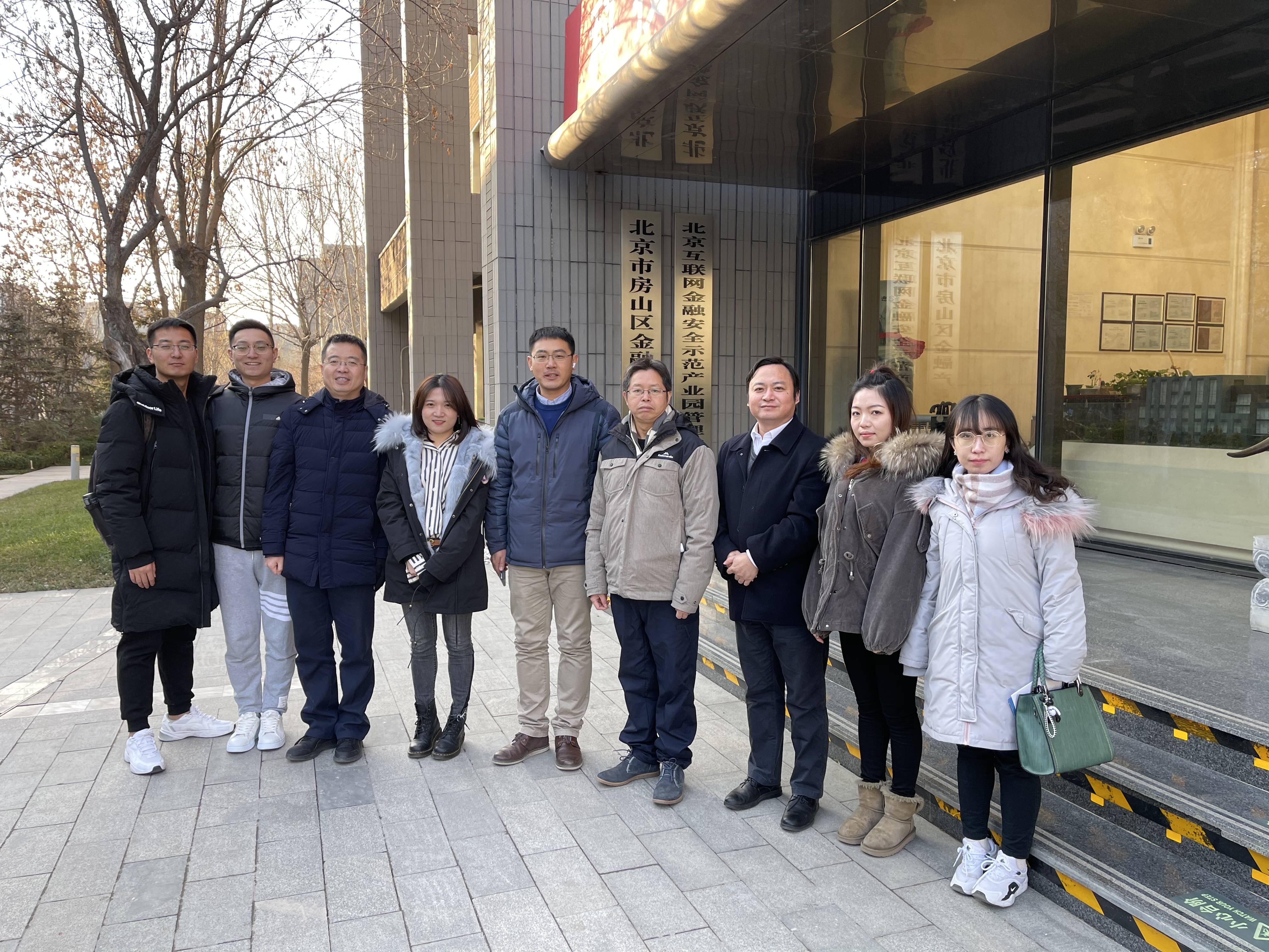 图片三.jpg 图片三.jpg