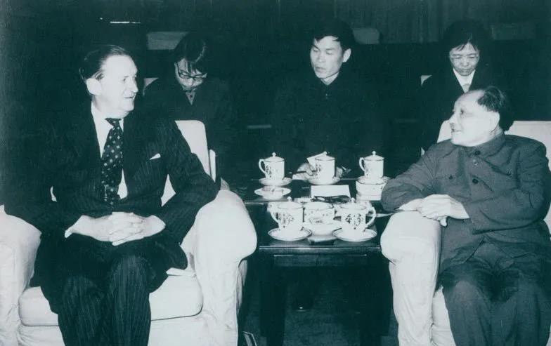 A2DA10EB916FE1F6CC6FFF0F627E1A81.png A2DA10EB916FE1F6CC6FFF0F627E1A81.png