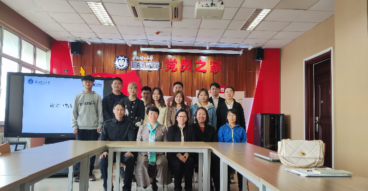 师生中期汇报合影.png 师生中期汇报合影.png