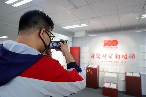 0419-12.jpg 0419-12.jpg