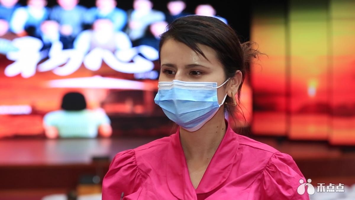 木克德斯.尼亚孜发表感想.png 木克德斯.尼亚孜发表感想.png