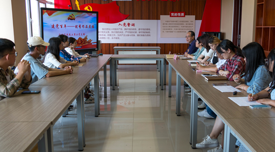 “建党百年——优秀作品展播”活动正式开始.png “建党百年——优秀作品展播”活动正式开始.png