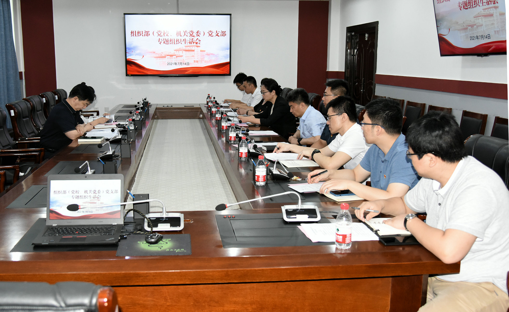 姜绪范出席指导组织部（党校、机关党委）党支部党史学习教育专题组织生活会.jpg