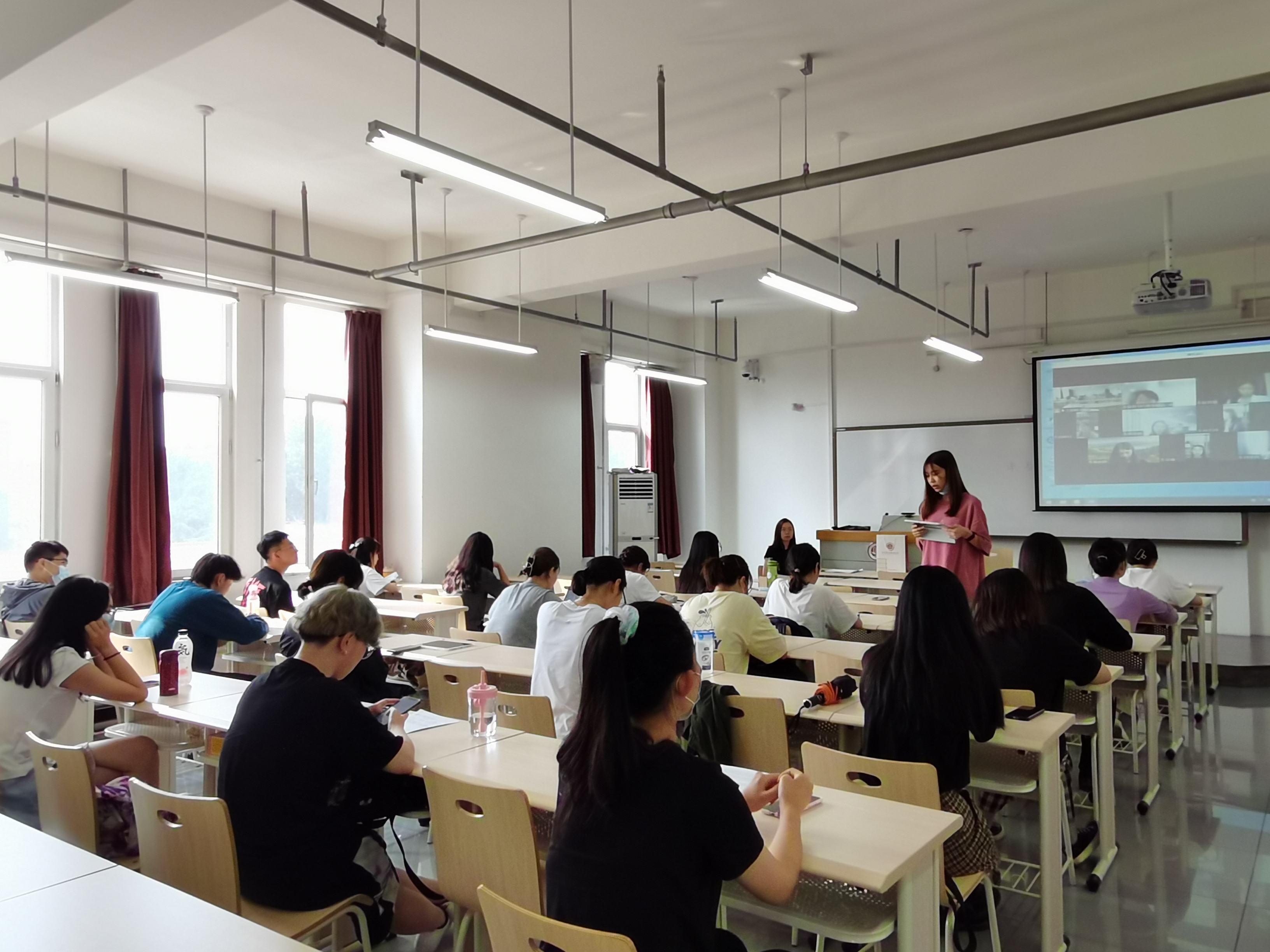 组织生活会1.jpg