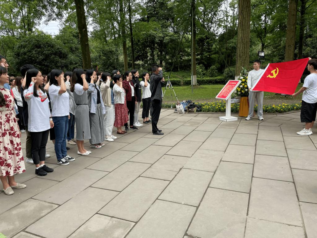 照片2.png 照片2.png