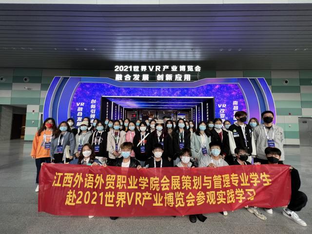 b7cdfa417c.jpg b7cdfa417c.jpg