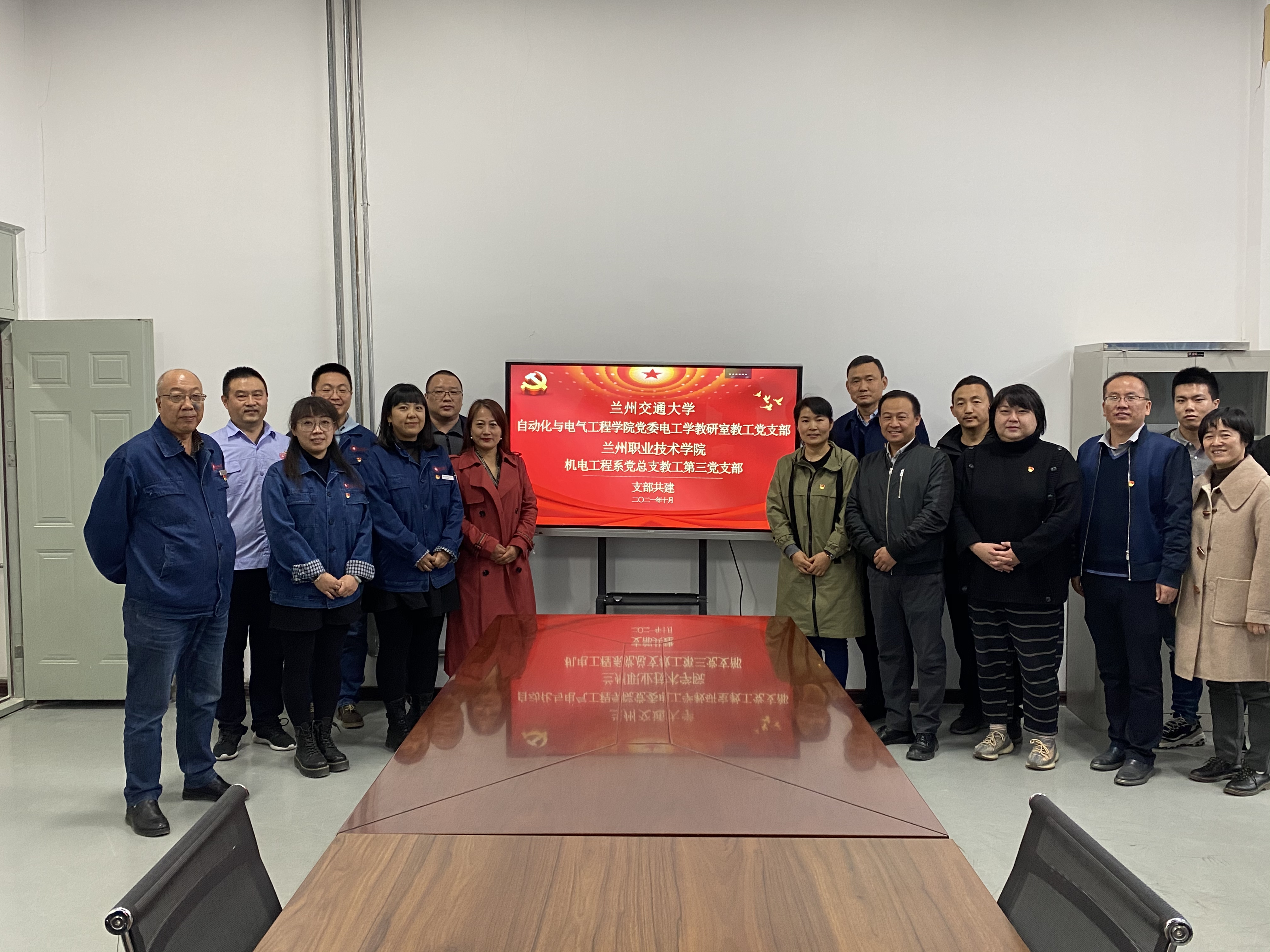 6c866775d3c9b58a2645bcc963d883c.jpg 6c866775d3c9b58a2645bcc963d883c.jpg