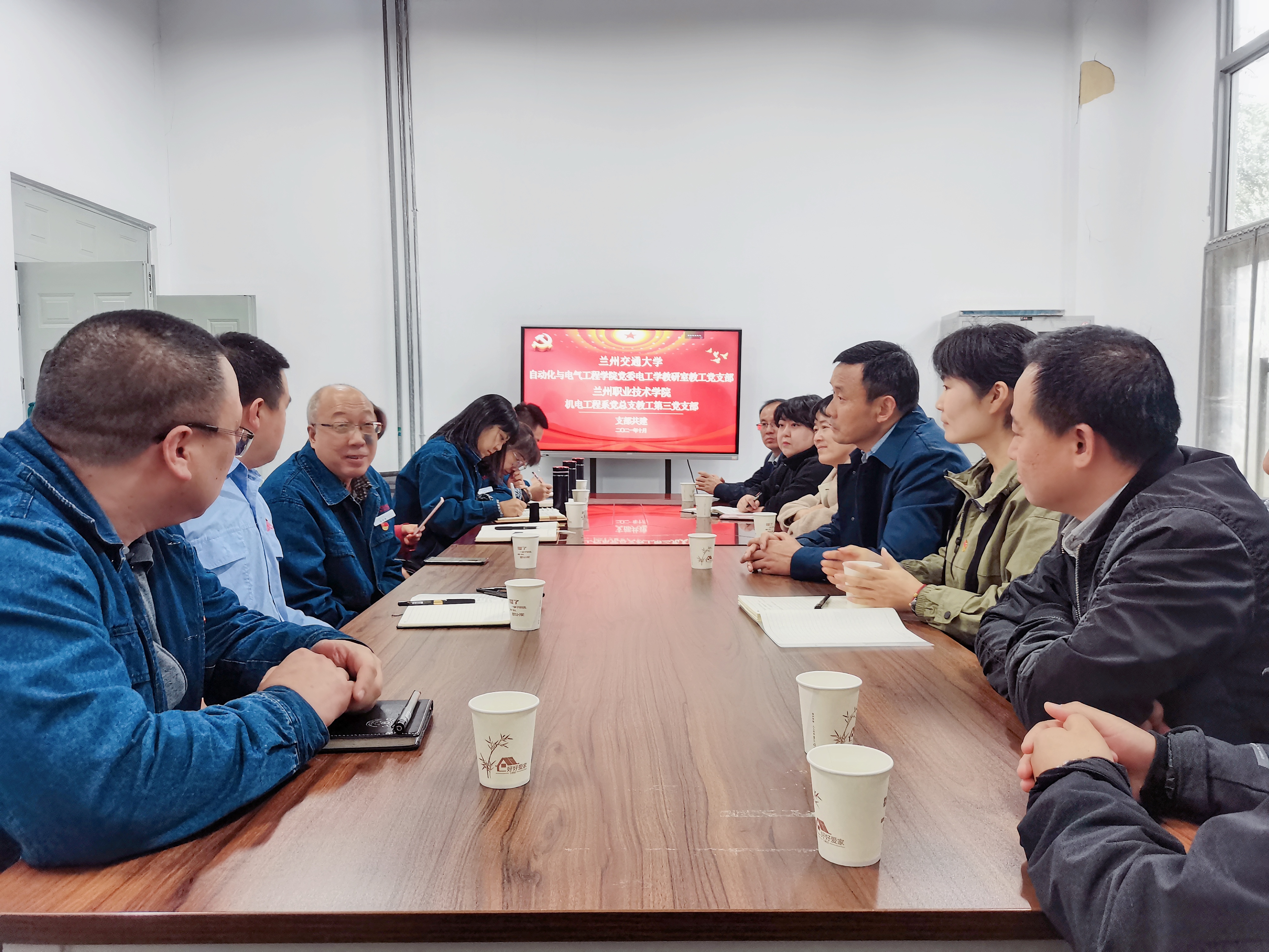 d27de432d153c9137b4f336aef0175e.jpg d27de432d153c9137b4f336aef0175e.jpg