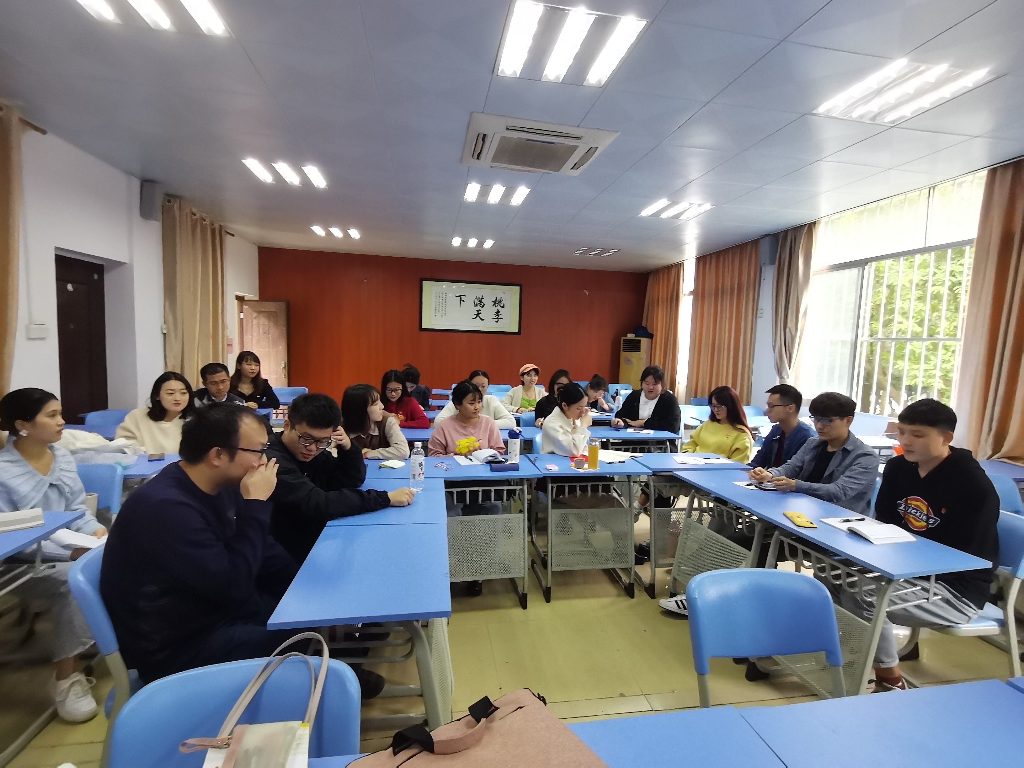 第二党小组.jpg 第二党小组.jpg