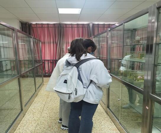 参观生命科学馆1.jpg