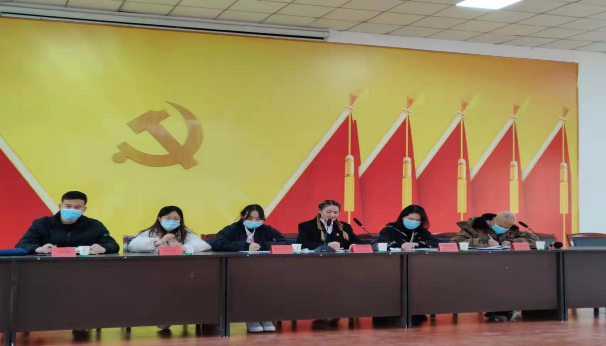 布威萨热布古丽同志宣讲“十九届六中全会精神”.png 布威萨热布古丽同志宣讲“十九届六中全会精神”.png