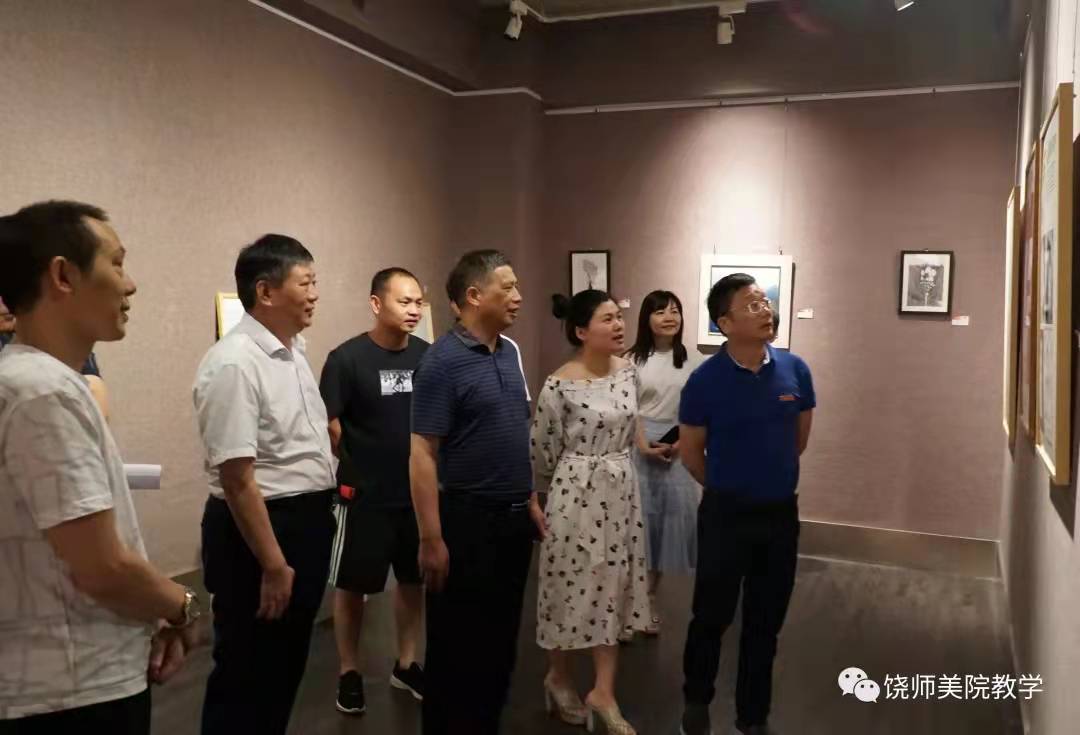 教师书画作品展览.jpg 教师书画作品展览.jpg