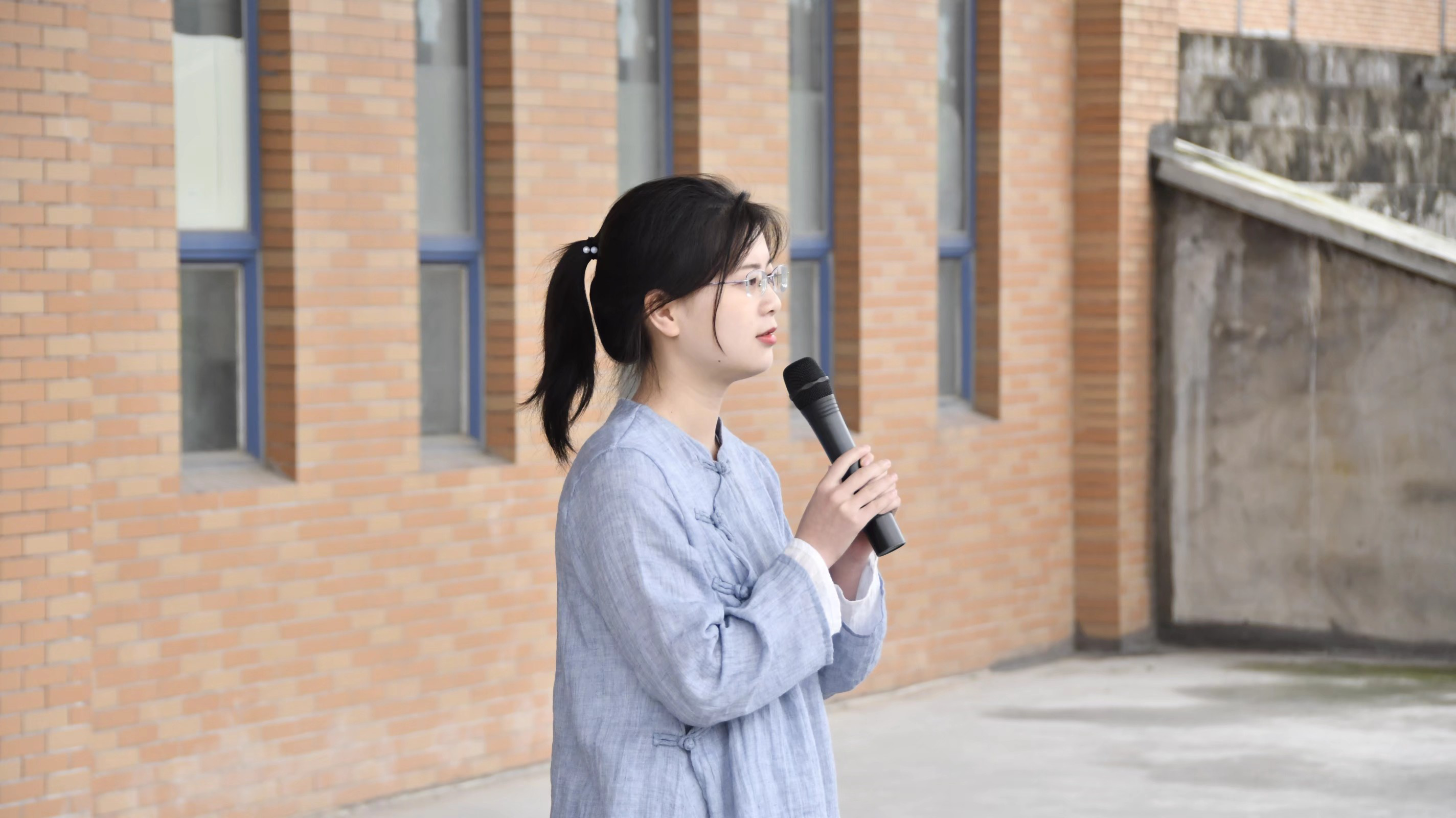 ▲“微党课”宣讲人向俊霖同学 40.png