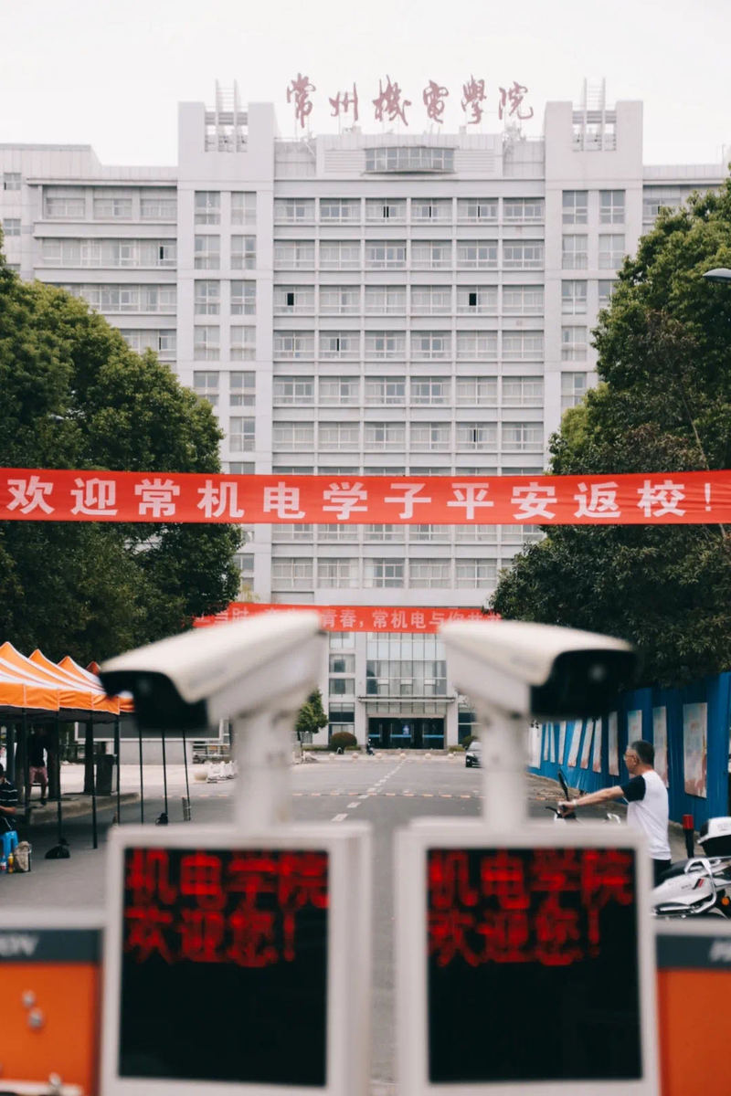 d1a8a8ec-4a1f-466e-af1e-27c6870d048f.jpg d1a8a8ec-4a1f-466e-af1e-27c6870d048f.jpg