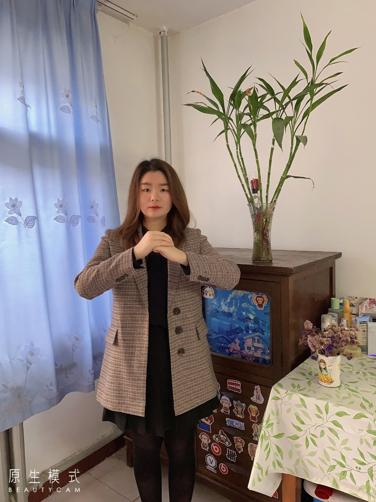 拱手.jpg 拱手.jpg