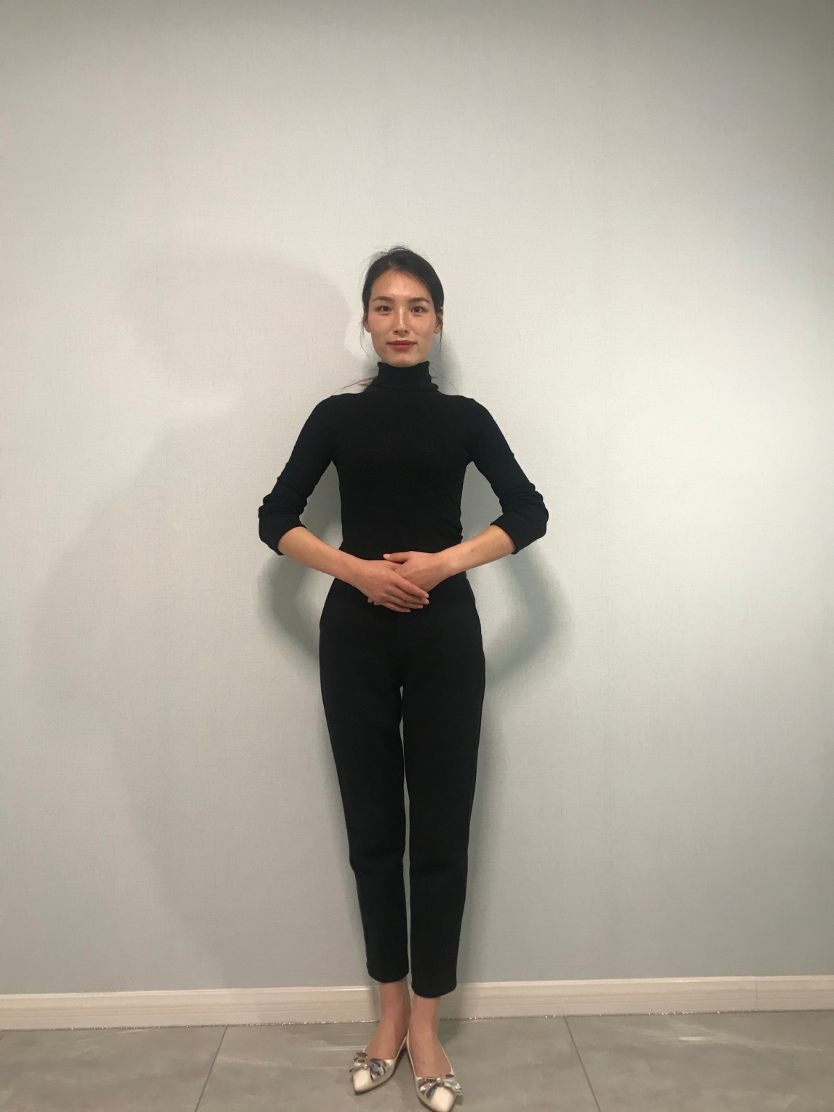 站姿.jpg 站姿.jpg