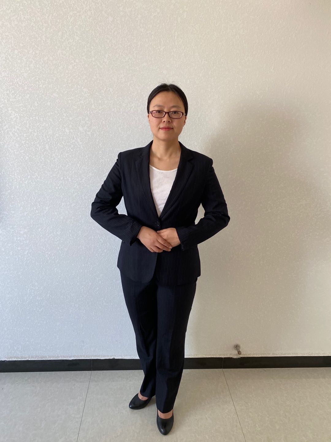 站姿.jpg 站姿.jpg