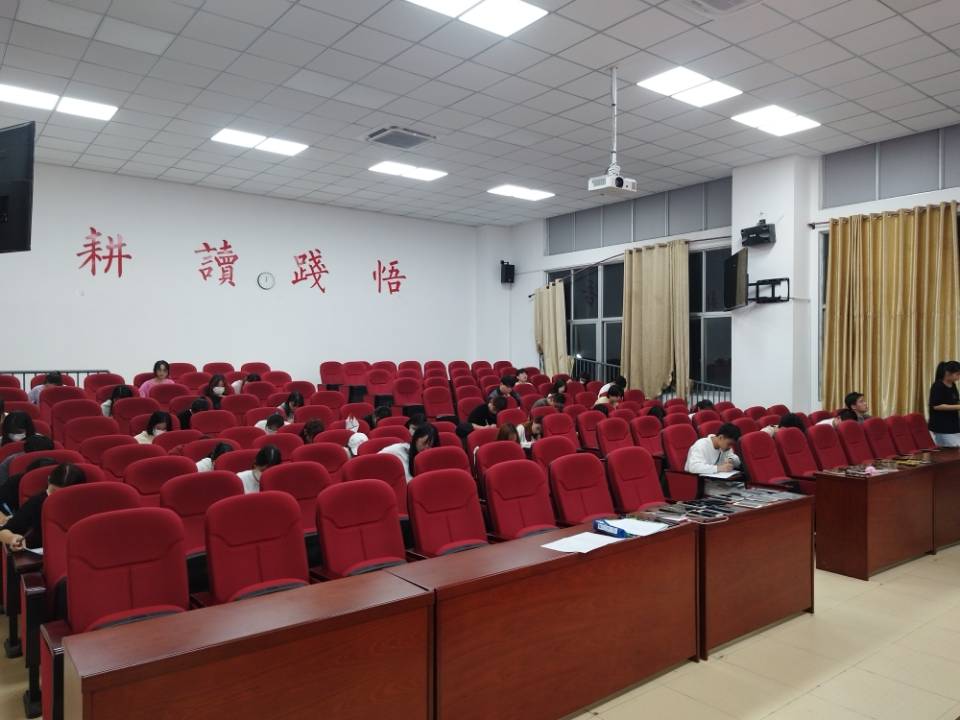 考试.jpg 考试.jpg