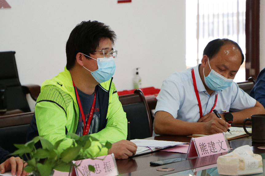 食化学院熊建文老师分享“样板支部”党建工作经验.png 食化学院熊建文老师分享“样板支部”党建工作经验.png