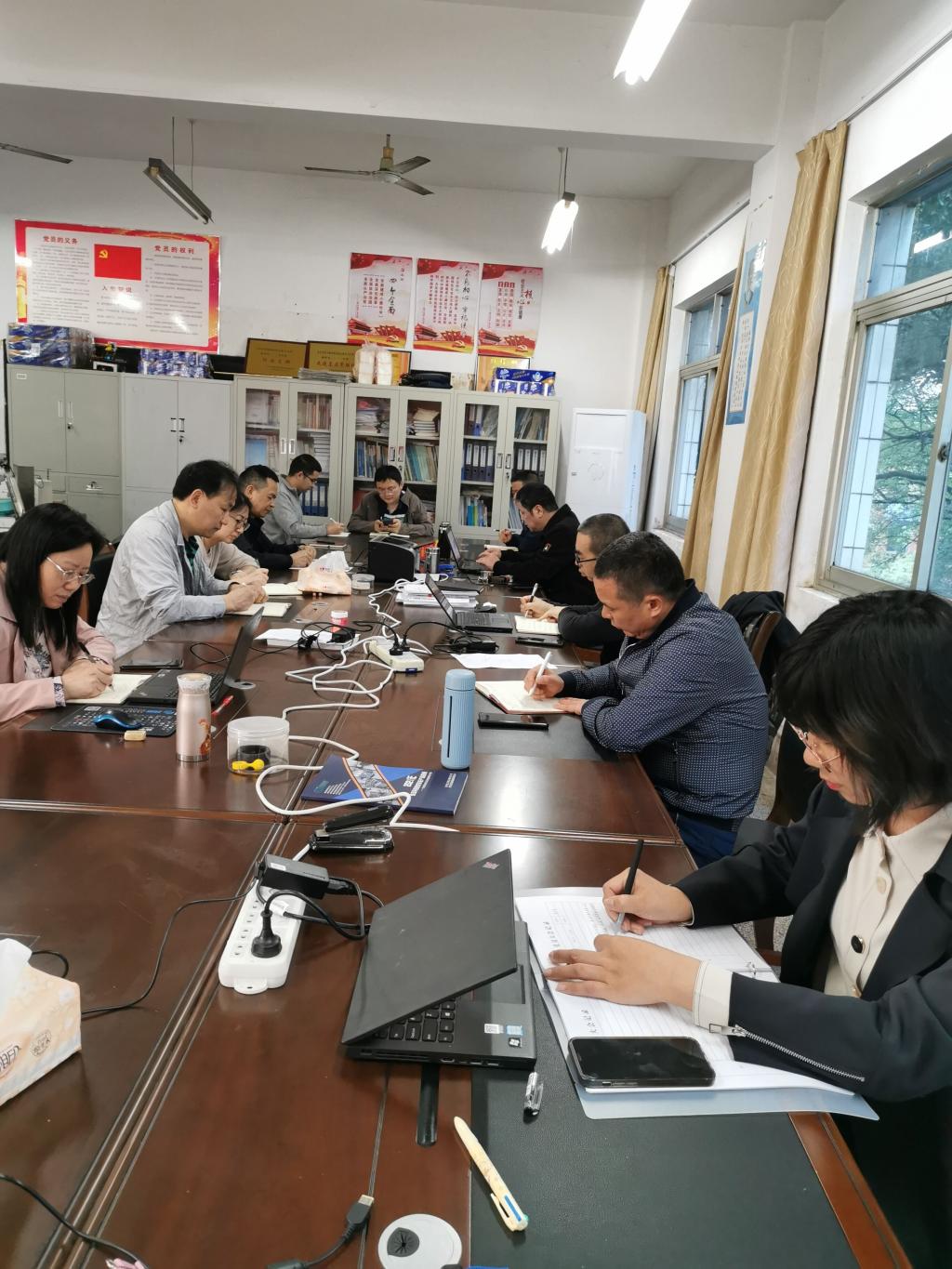 工作推进会.jpg 工作推进会.jpg