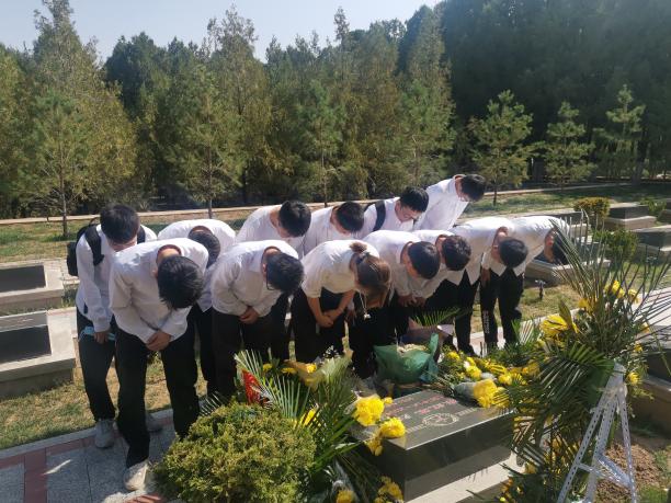 图片4.jpg 图片4.jpg