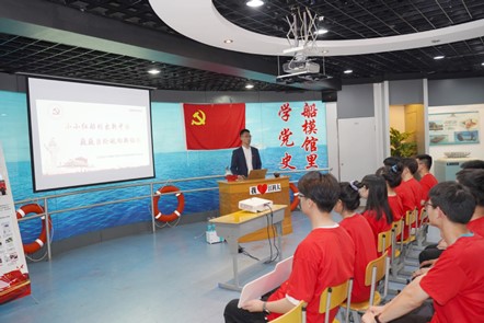 小小红船.jpg 小小红船.jpg