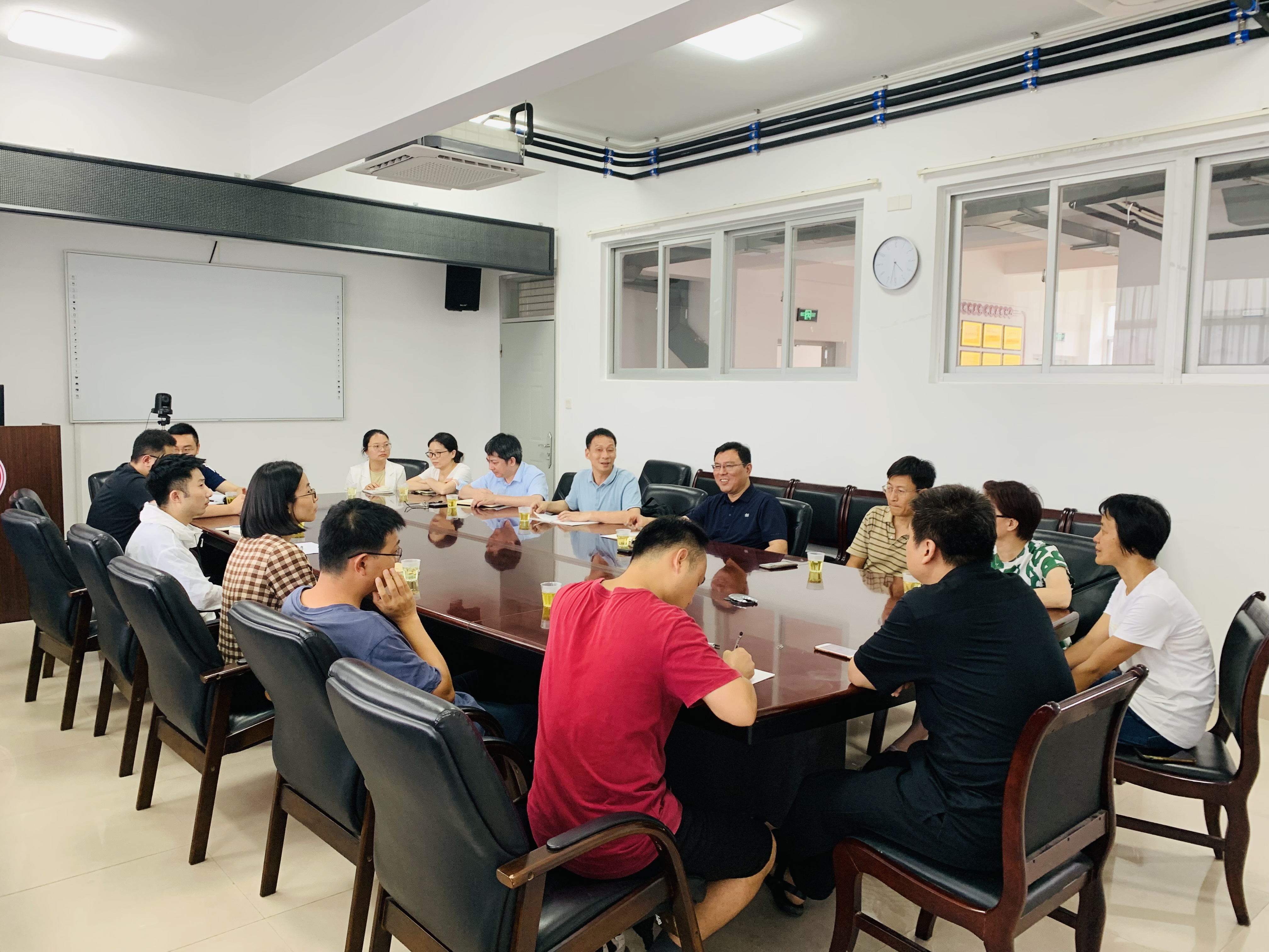 学科调研会照片.jpg