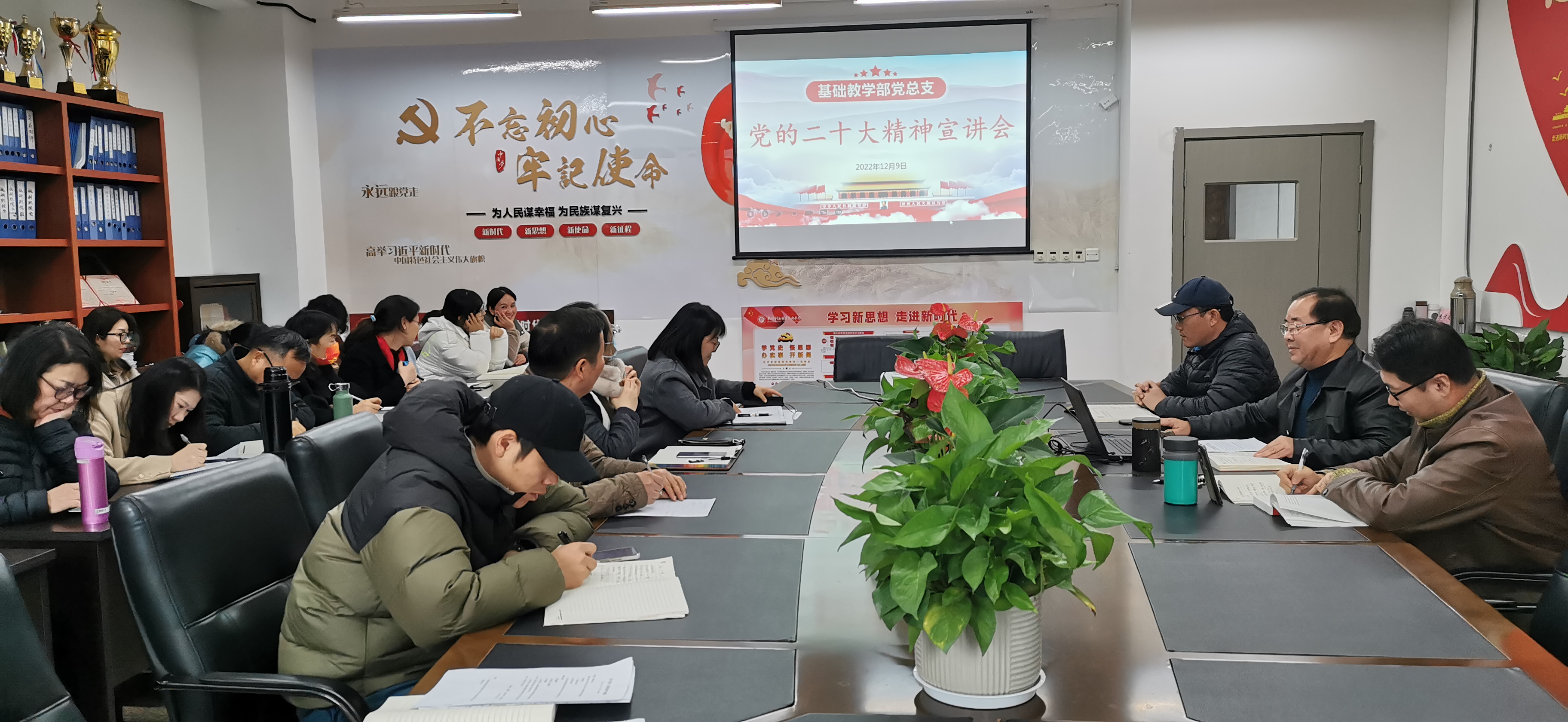 方卫华.jpg 方卫华.jpg