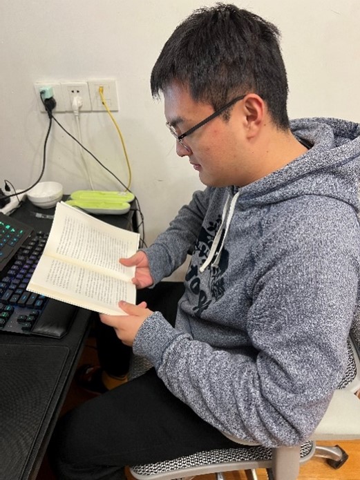 顾睿文.jpg 顾睿文.jpg