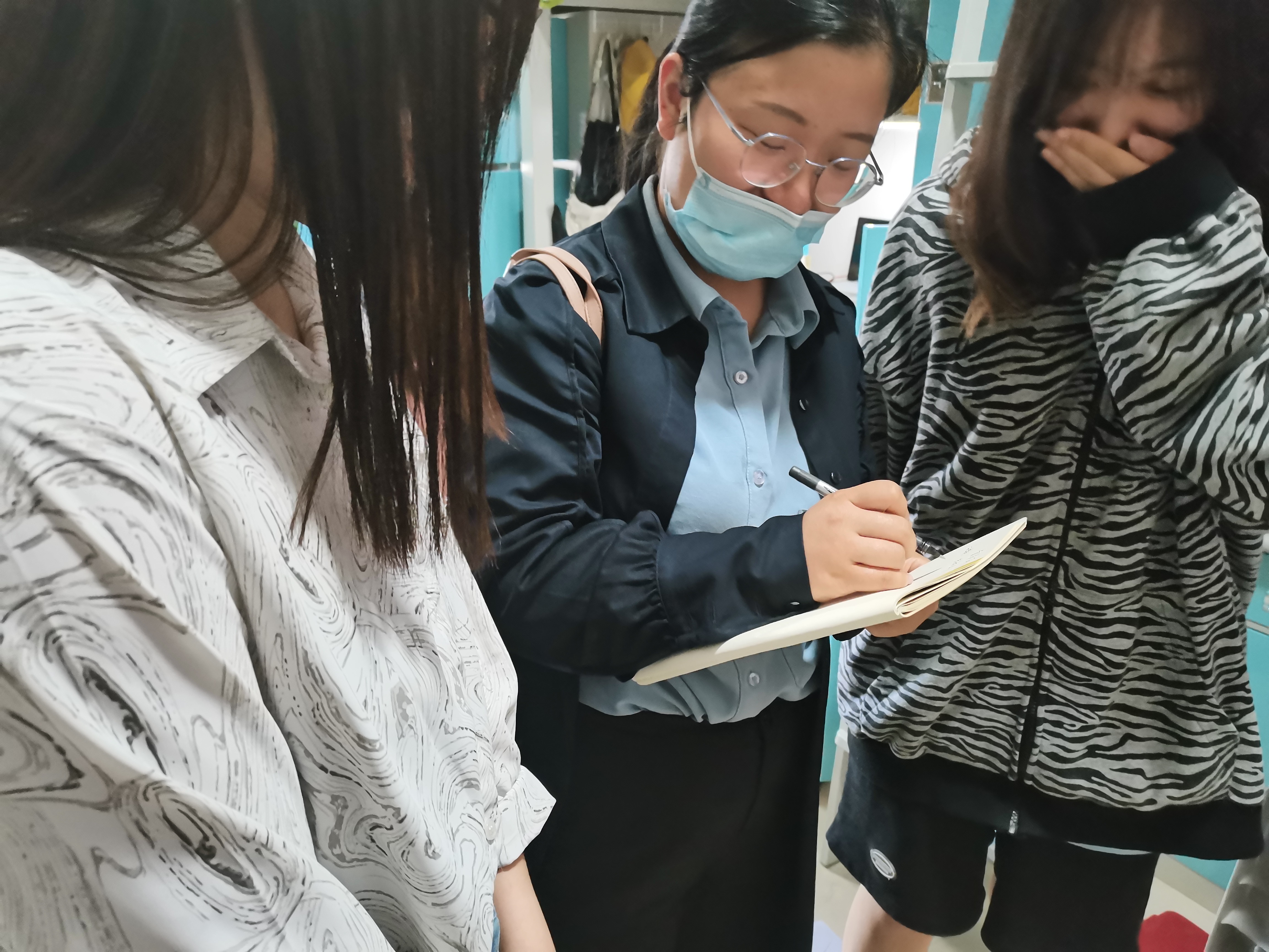 4月党员联系宿舍.jpg 4月党员联系宿舍.jpg