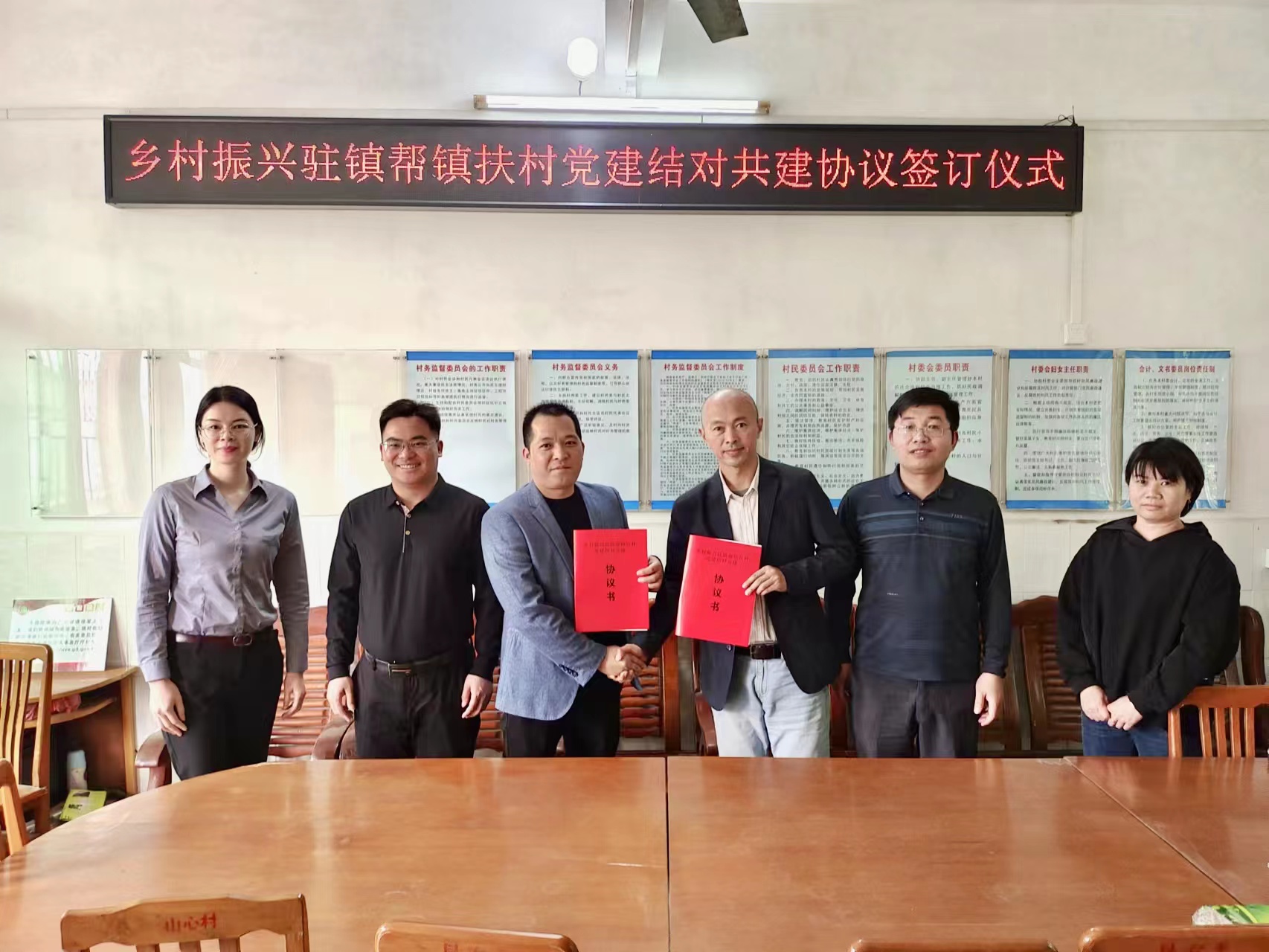 a8148e6ac7a36758626083afef4f013.jpg a8148e6ac7a36758626083afef4f013.jpg