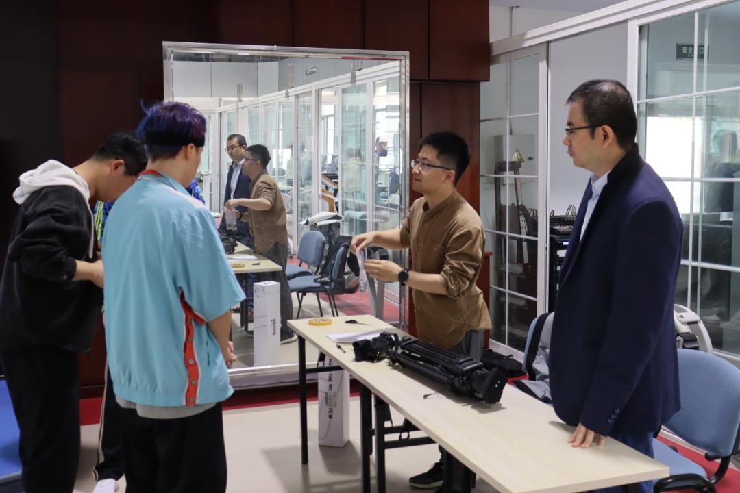 图片4.jpg 图片4.jpg