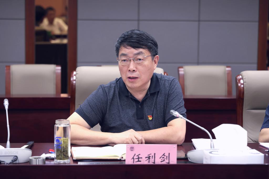 教育部主题教育第七巡回指导组副组长任利剑讲话.jpg 教育部主题教育第七巡回指导组副组长任利剑讲话.jpg