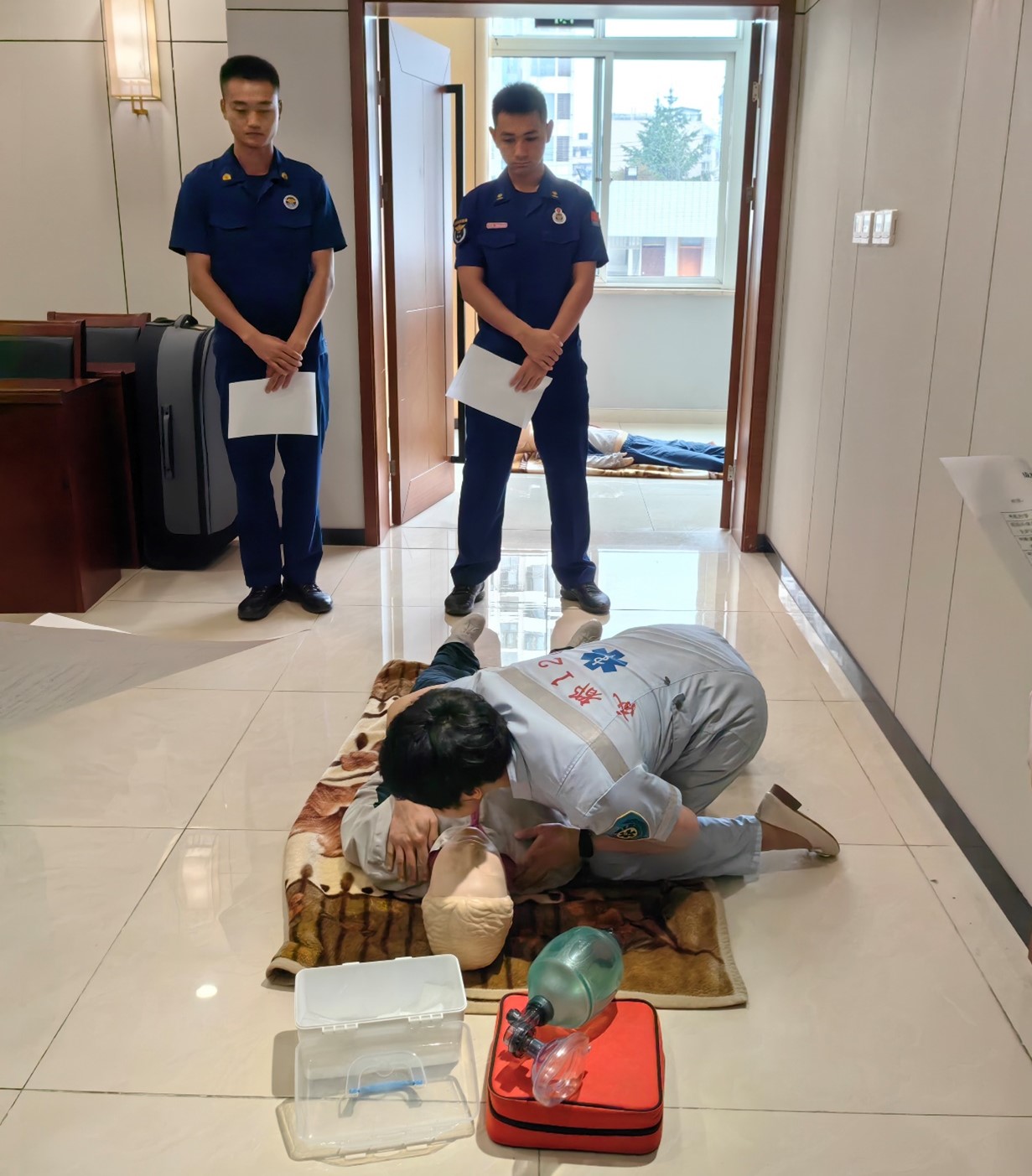 图片3.jpg 图片3.jpg