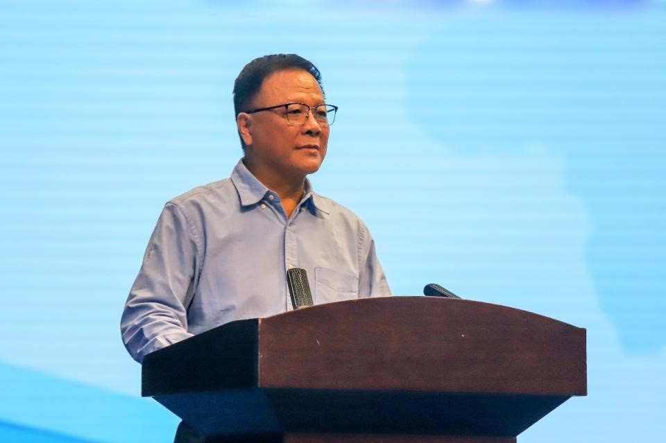 图5.中国测绘学会理事长宋超智致辞.jpg
