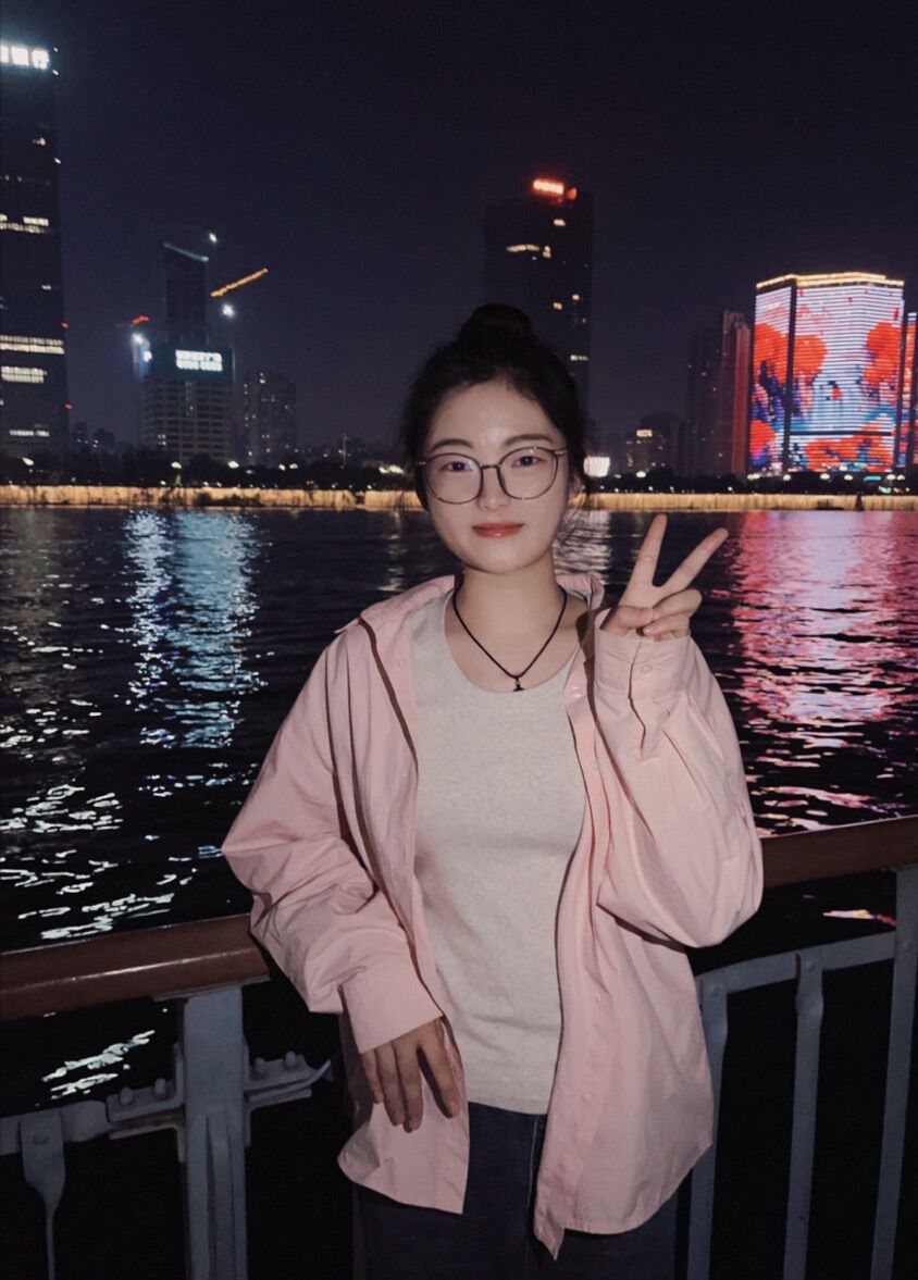 李婷.jpg 李婷.jpg