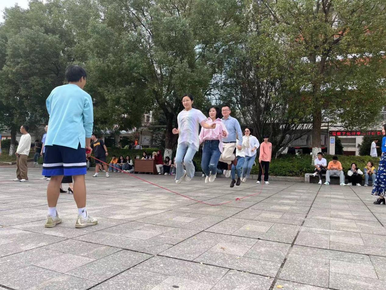 图片11.jpg 图片11.jpg