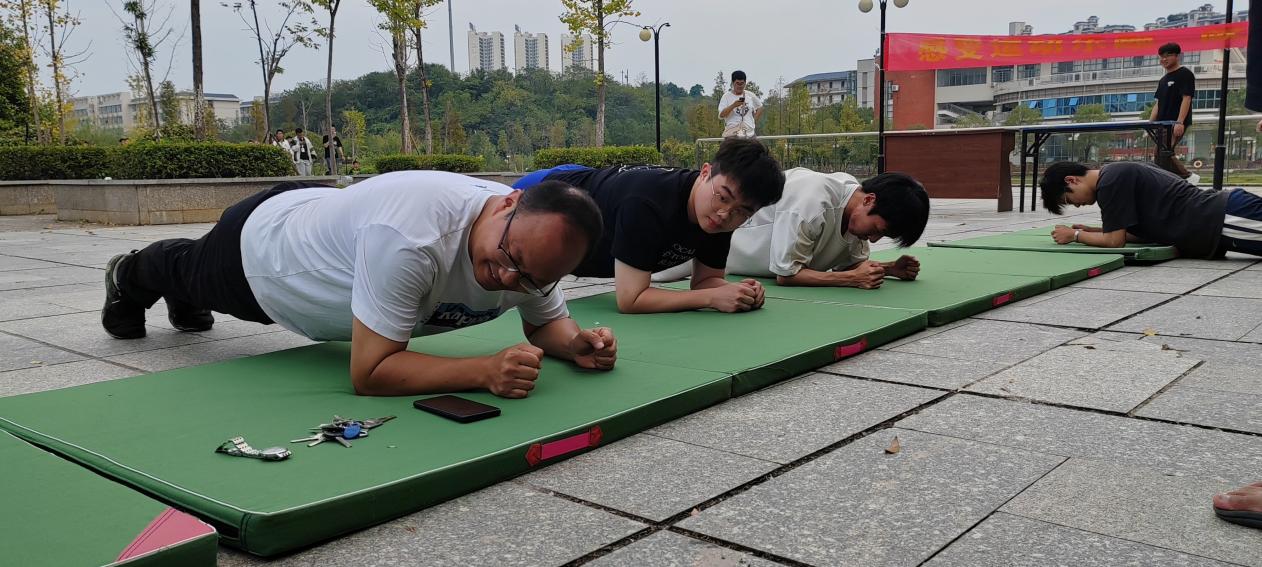 图片12.jpg 图片12.jpg