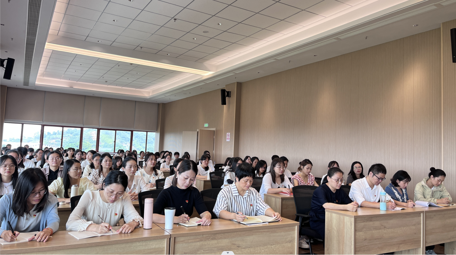 微信图片_20231111170654.png 微信图片_20231111170654.png